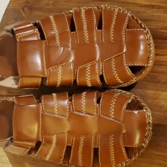 GBX- Mens leather Fisherman Slip on Sandals Loafers Outdoor Shoe Excellent Sz.9